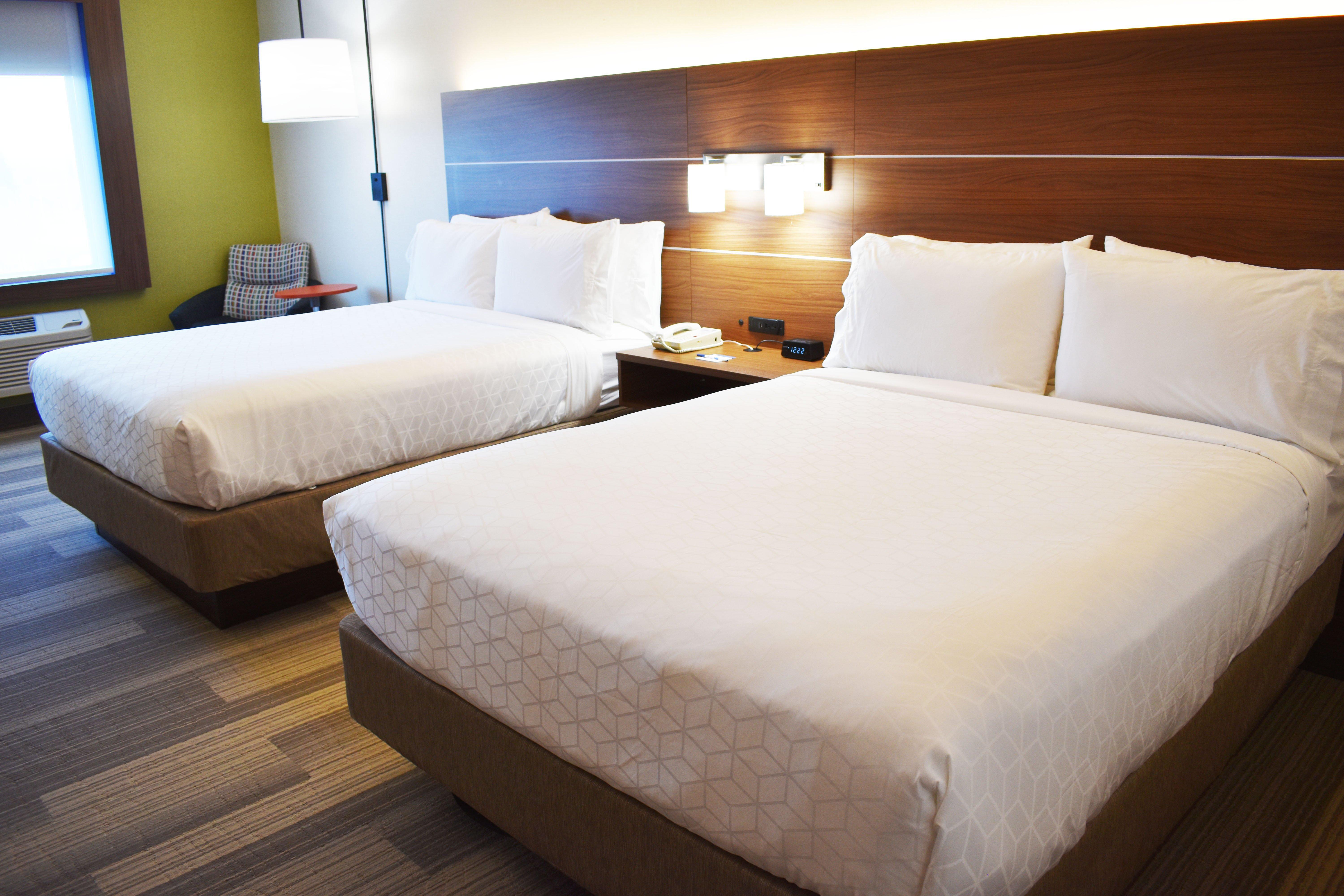 Holiday Inn Express Hotel & Suites Albany By Ihg Exterior photo
